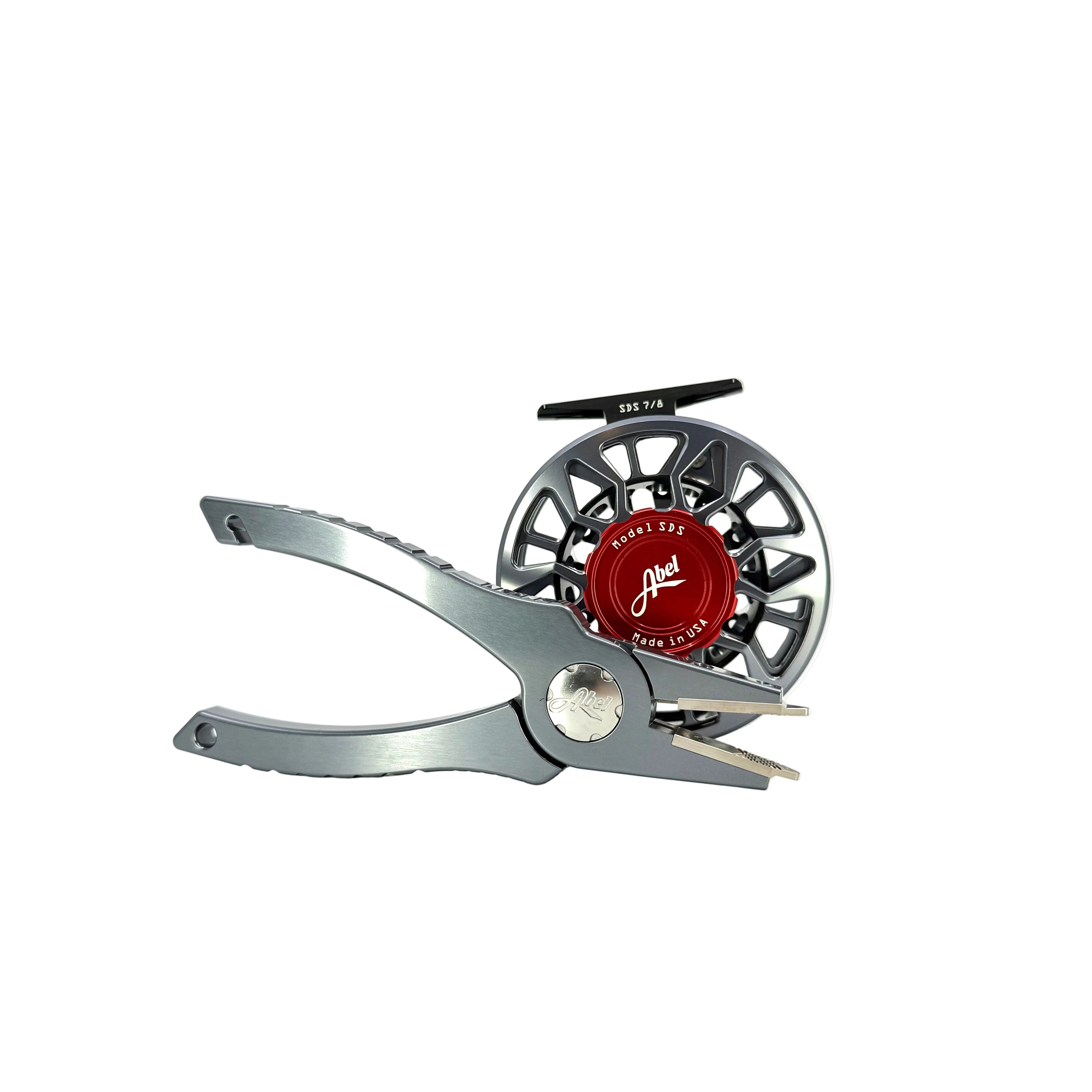239 Reels – 843 Flies